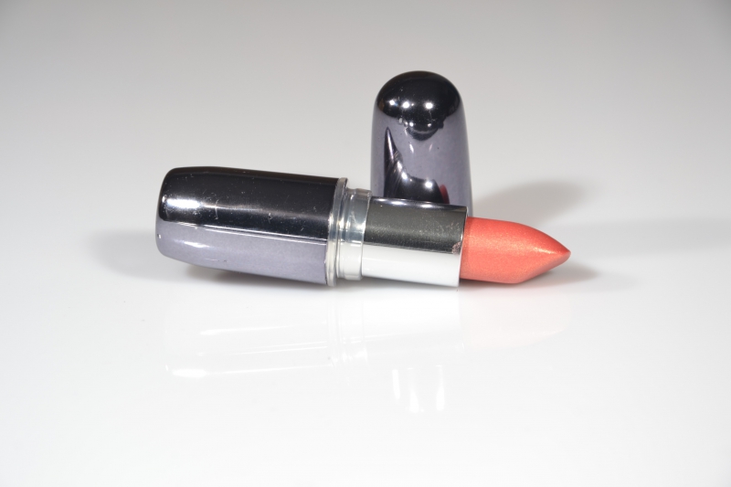 esthetique-TOURNEFORT-min_lipstick-273109